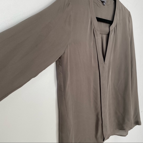 VINCE 100% SILK SHIRT - Picture 3 of 8